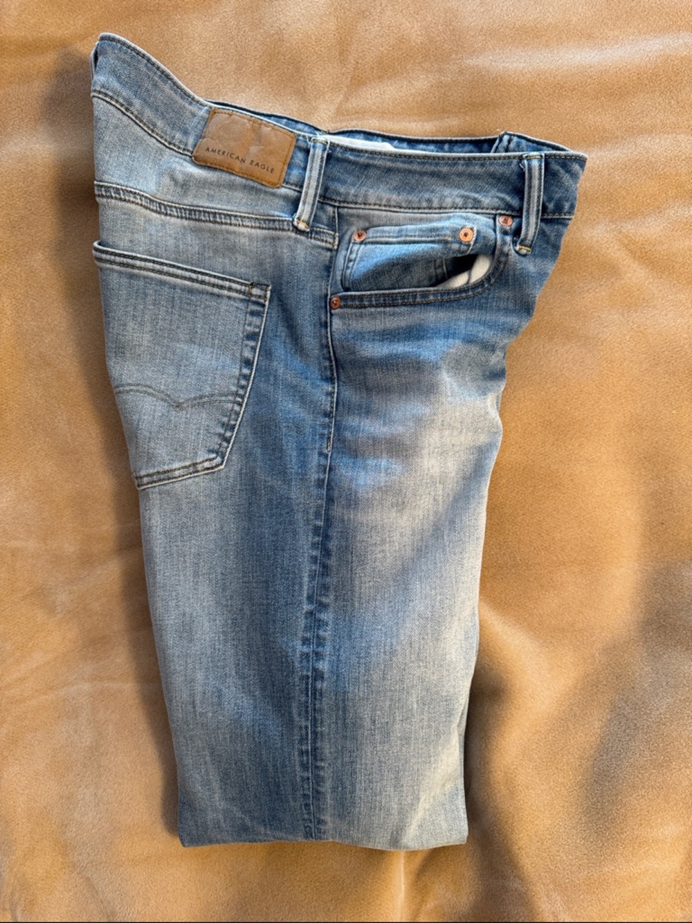 Men’s American Eagle Outfitters Medium Blue Athletic Fit Straight Jeans